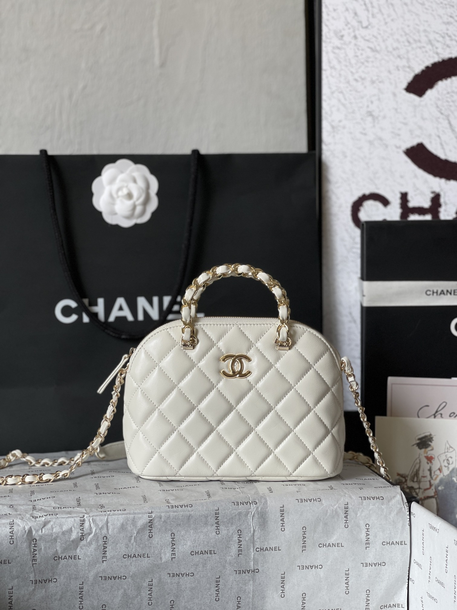 Ch*el small shopping bag 15x20x6cm