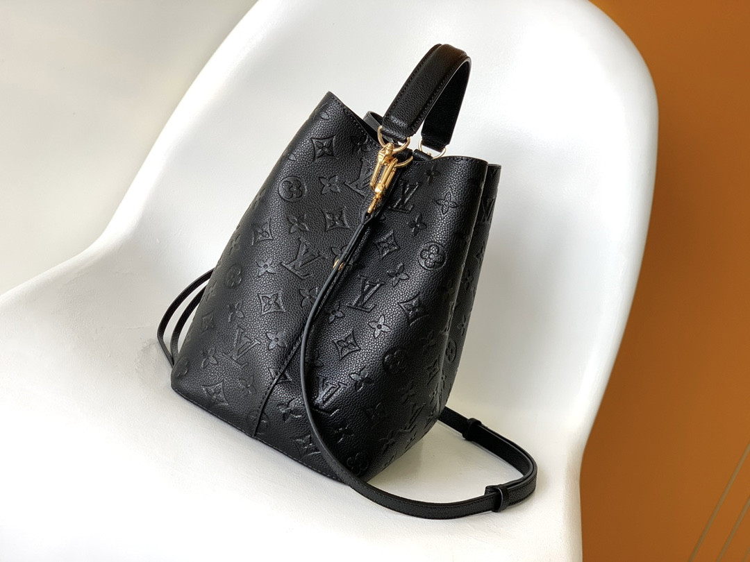 LV  NéoNoé MM  M45306  25.9 x 25.9 x 17.5CM