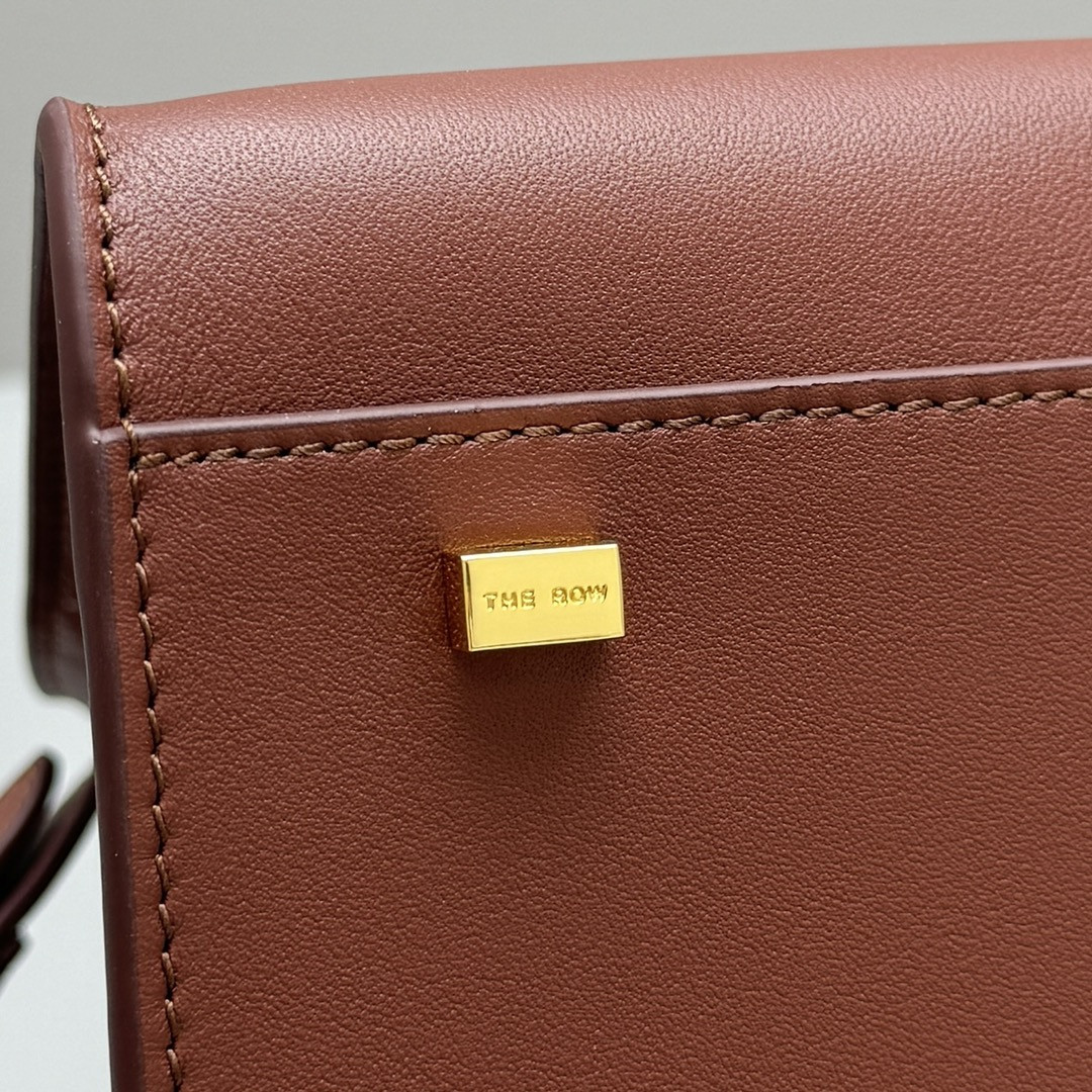 T*e R0w margaux 10 26x17.5x21cm