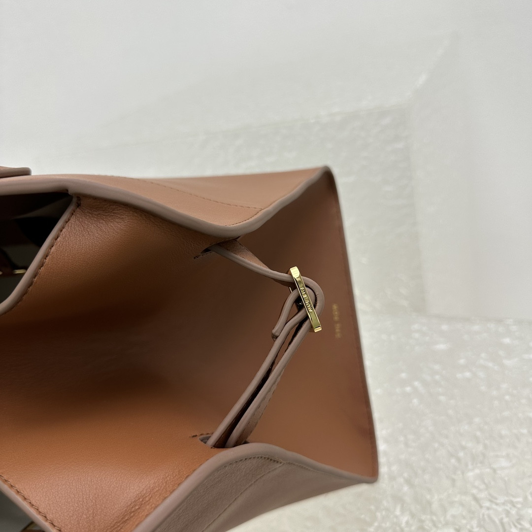 T*e R0w margaux 15 38.5x16x30cm