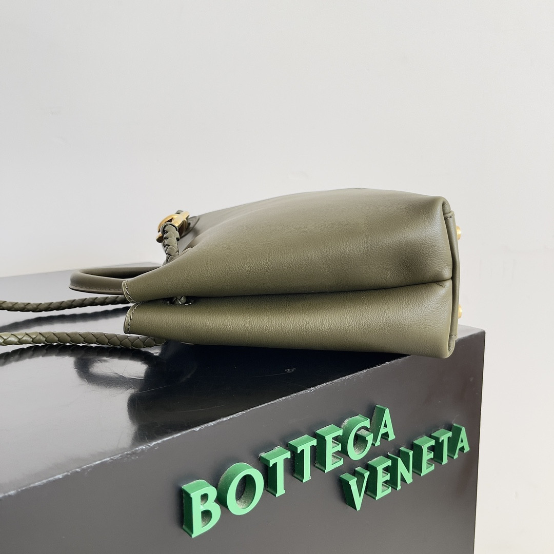 bo*te*ga Ve*ne*ta small andiamo 25x22x10.5cm