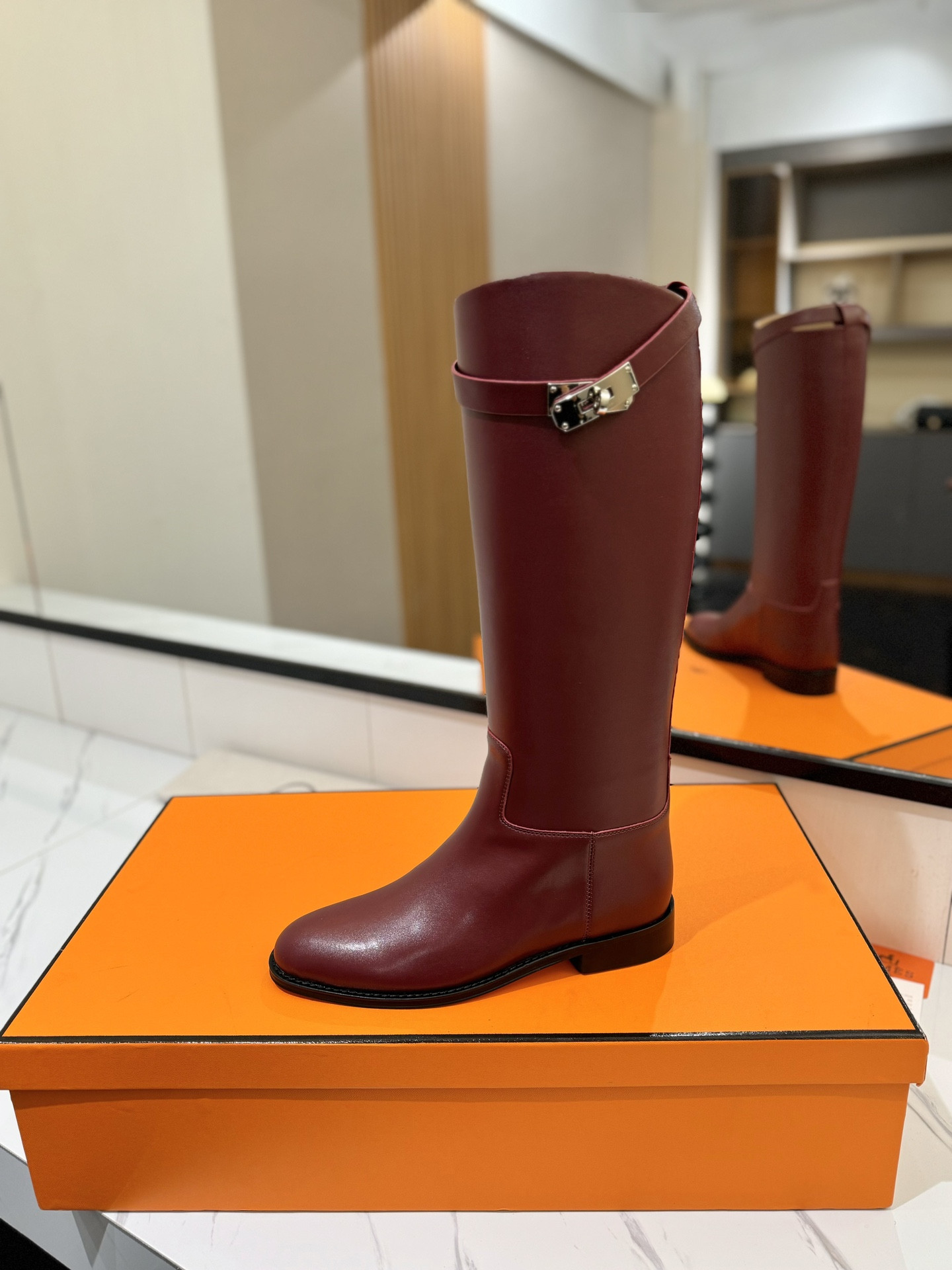 ua H**me5 jumping boots