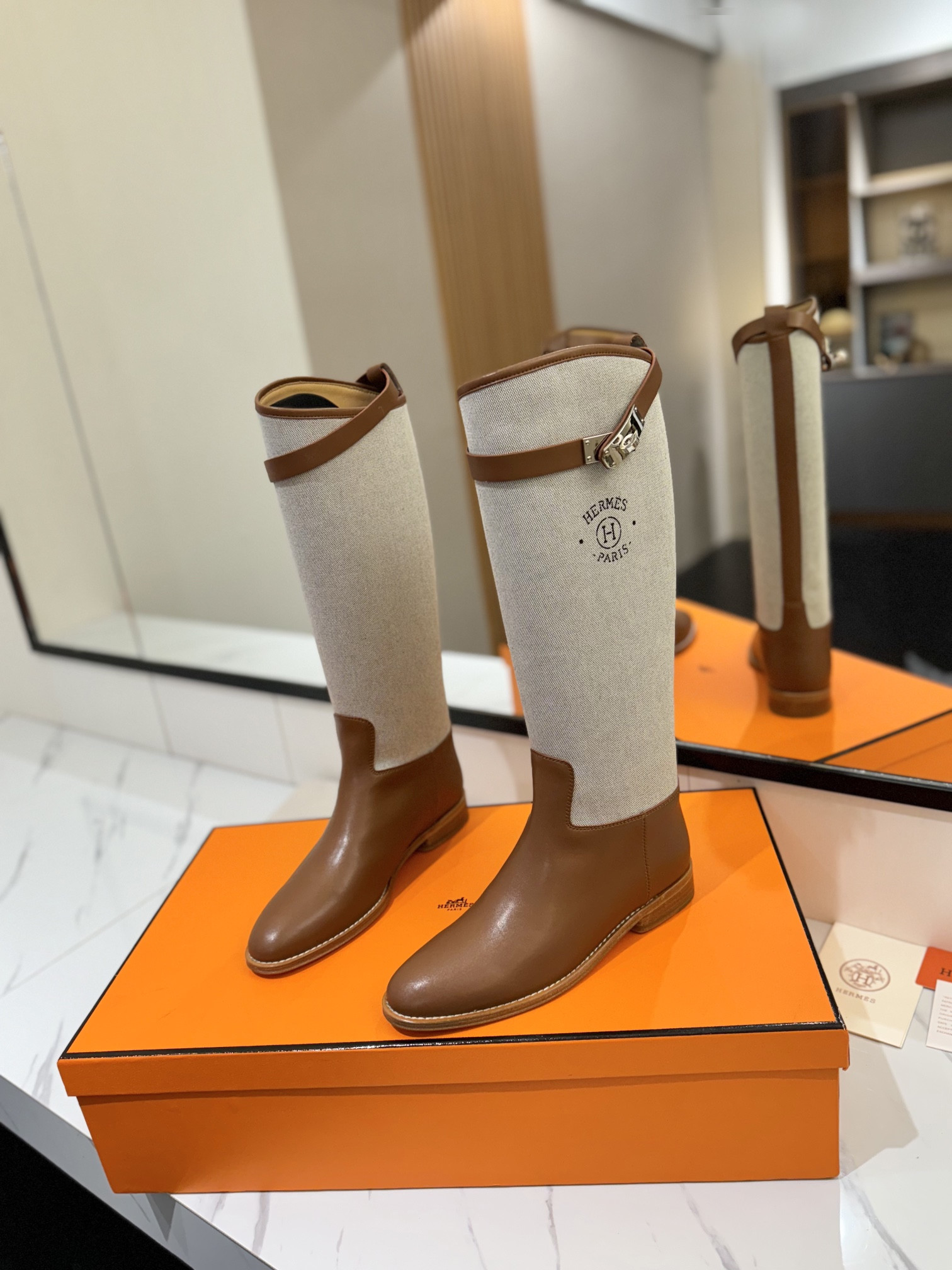 ua H**me5 jumping boots