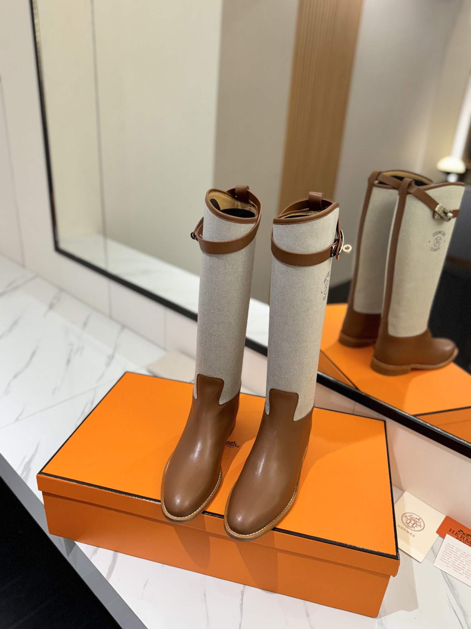 ua H**me5 jumping boots