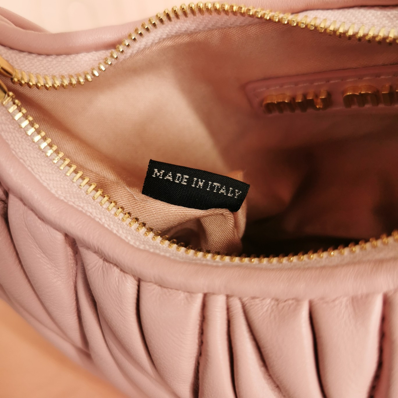 Miu Miu Wander matelassé nappa leather hobo mini-bag 14x17.5x5.5cm