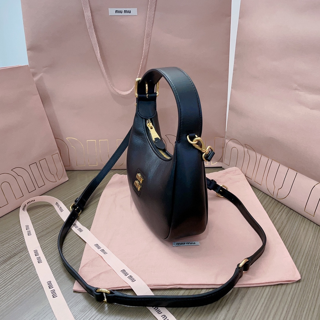 Miu Miu hobo bag 20X17X6Cm