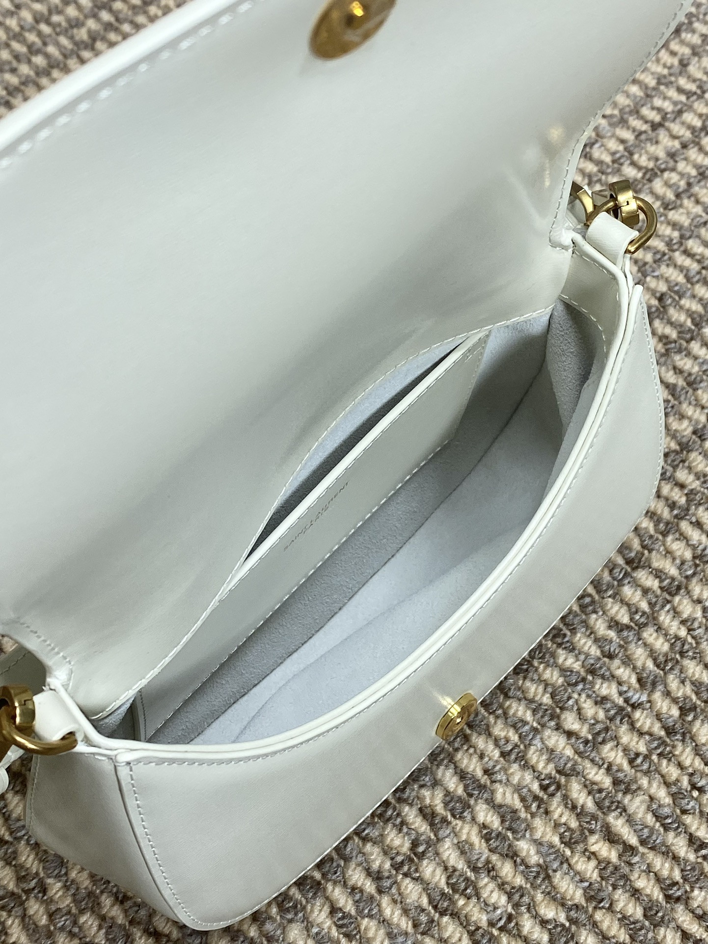 y*l voltaire top handle in box Sa**t Lau*nt 17.5x21x8cm