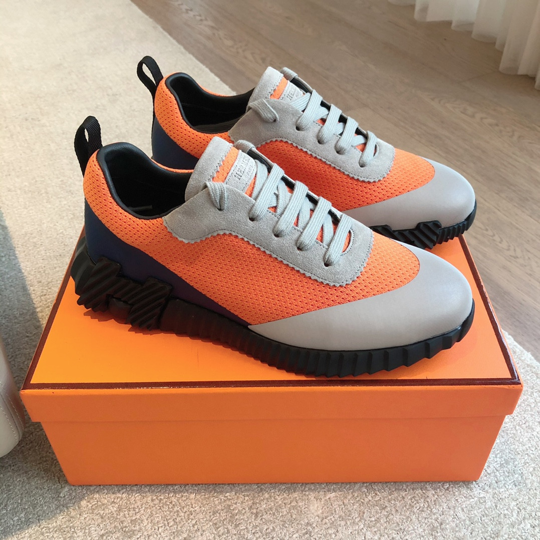 ua H**me5 bouncing sneaker