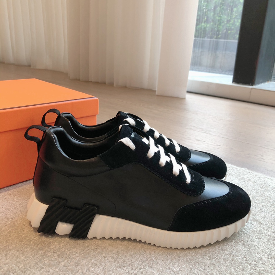 ua H**me5 bouncing sneaker