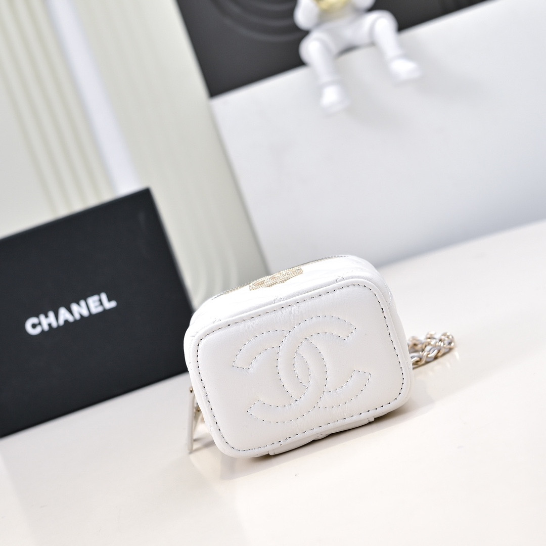 Ch*el small vanity with chain 8.5x11x7cm