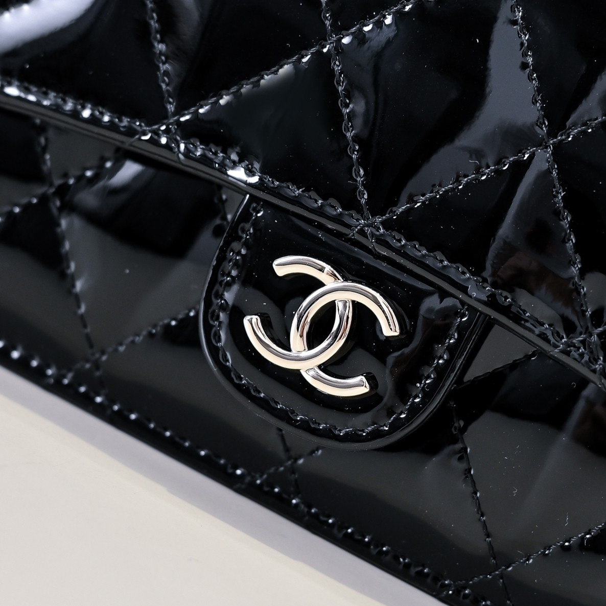 Ch*el mini classic handbag with top handle 20x12x6cm