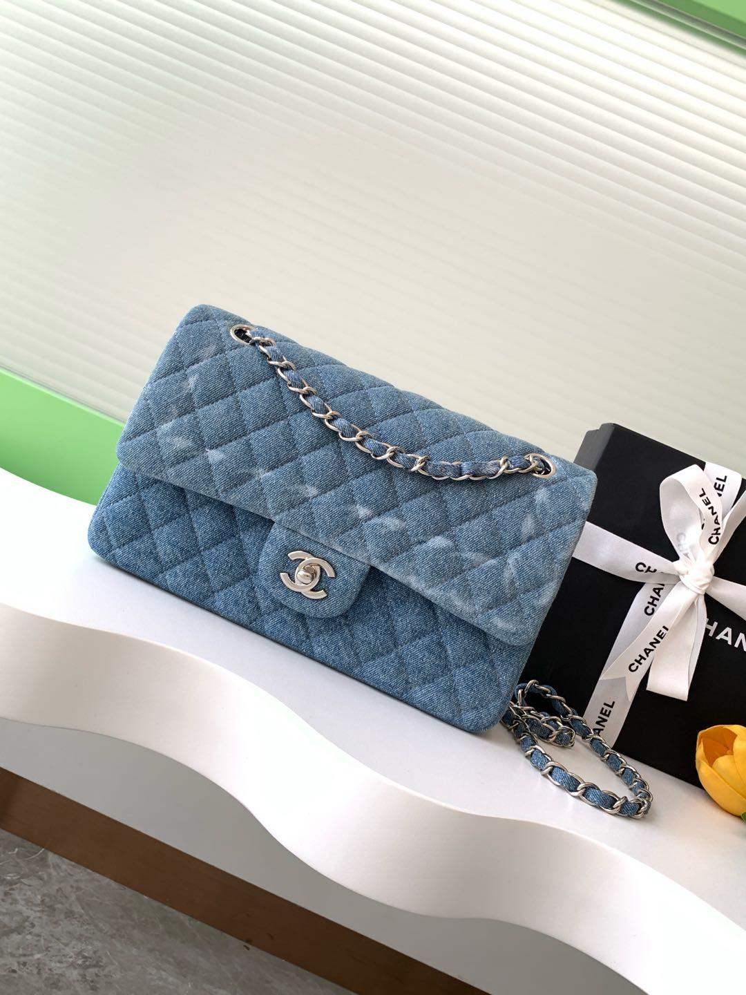 Ch*el mini cf vintage 25cm