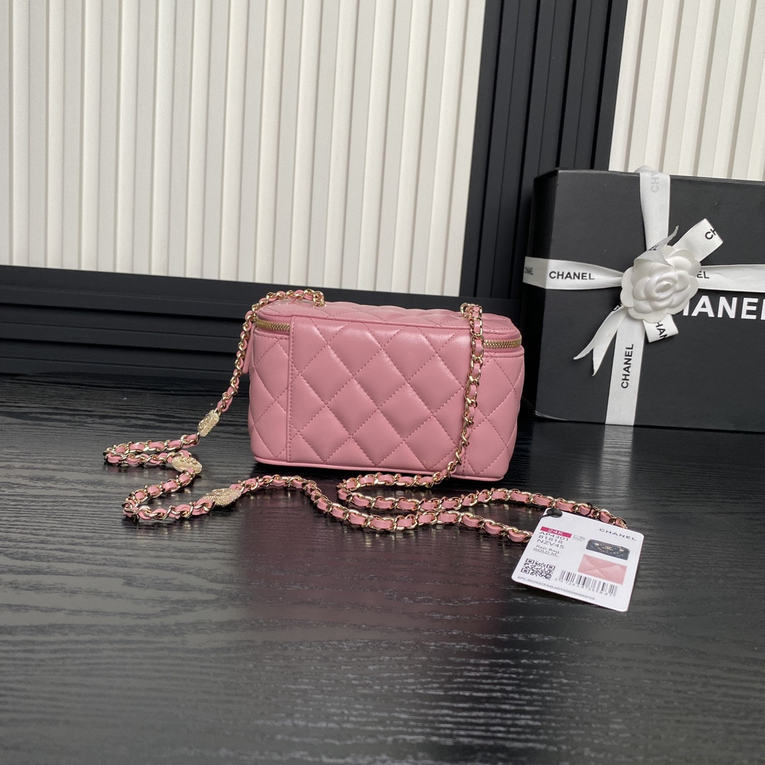 Ch*el vanity with chain 9.5x17x8cm