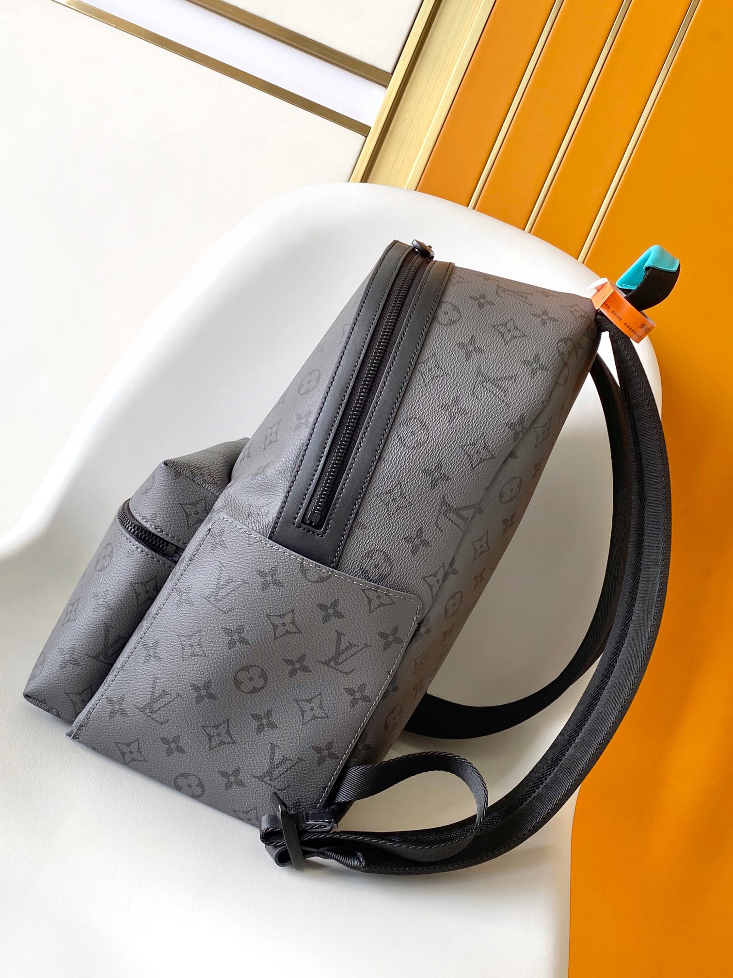 LV Discovery Backpack PM M11641 29 x 38 x 20CM