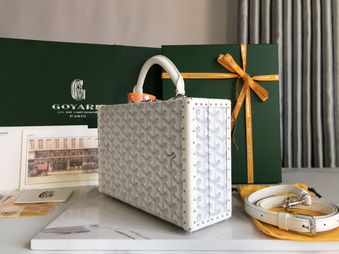 Go*ard grand hotel trunk bag 24.5x7.7x17cm
