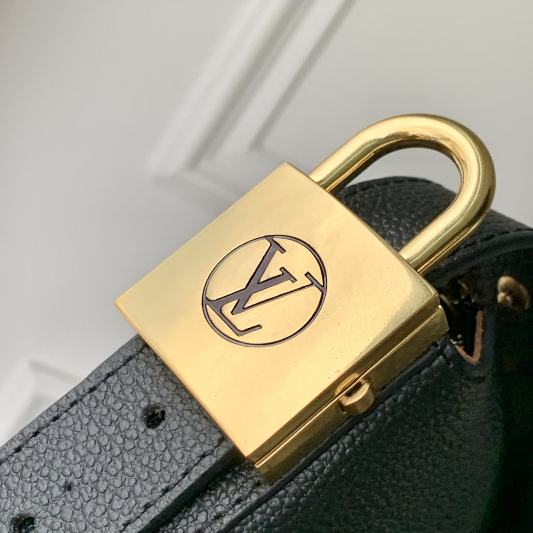 LV Low Key Cookie MM M14417 32x26x5cm