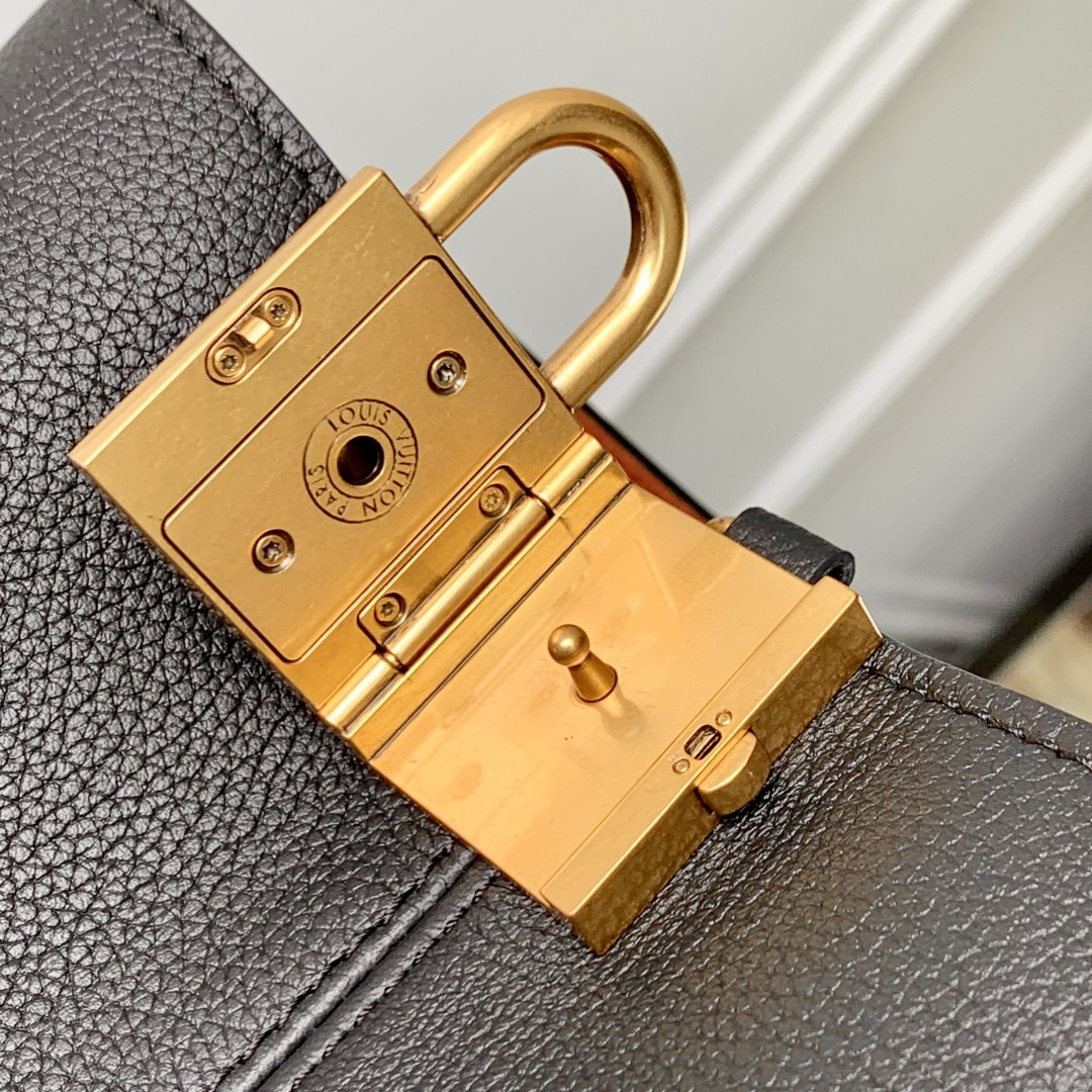 LV Low Key All In BB M25543 16x18x12cm