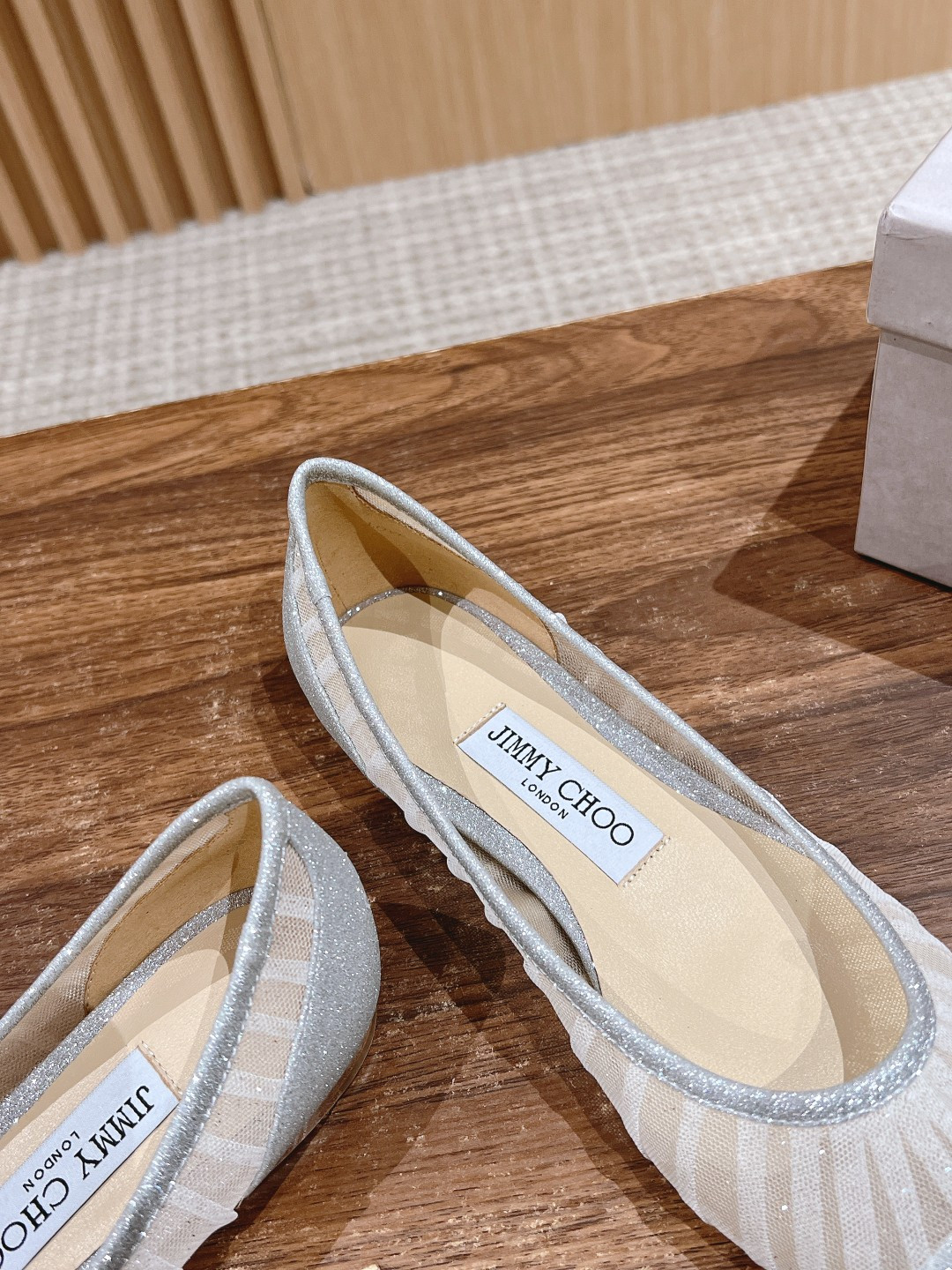ua Ji*y Ch* flat shoes
