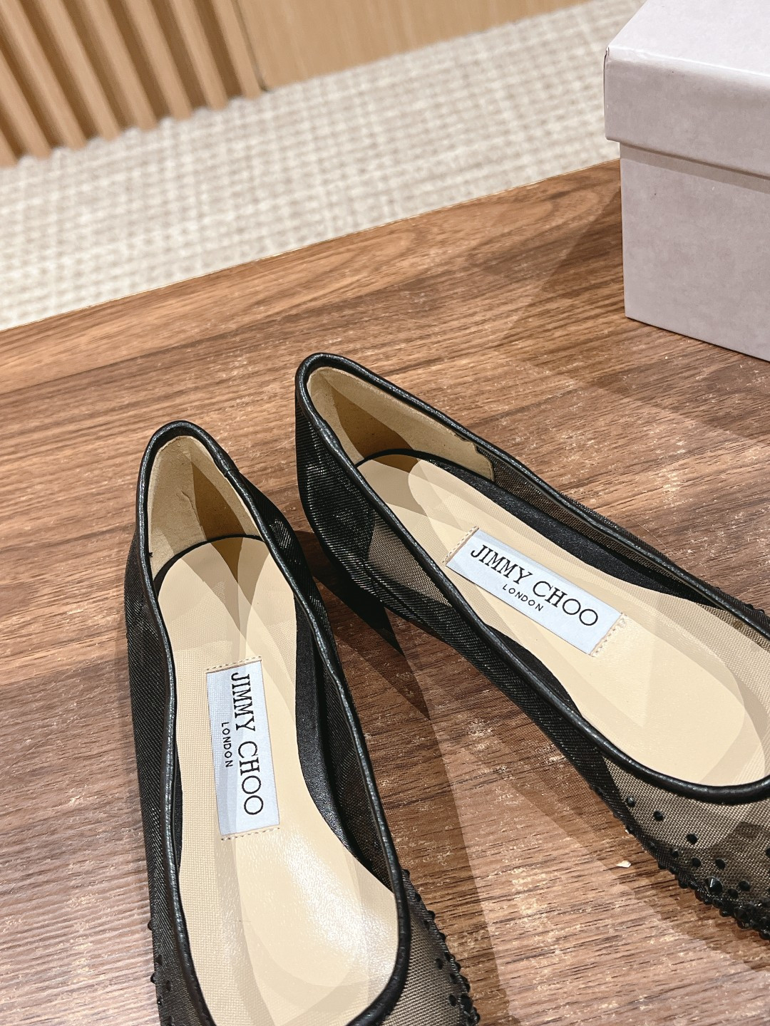 ua Ji*y Ch* flat shoes