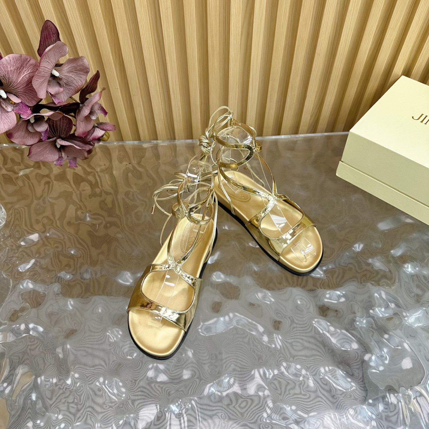 ua Ji*y Ch* sandals