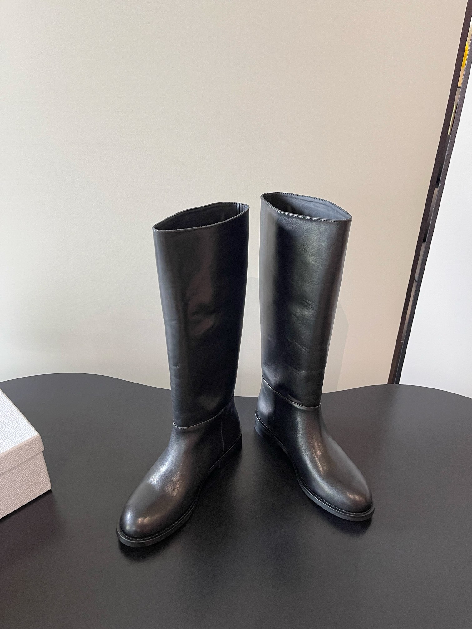 ua D*or d-town boot