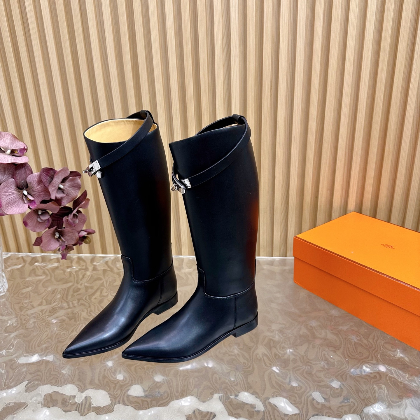 ua H**me5 jumping boots