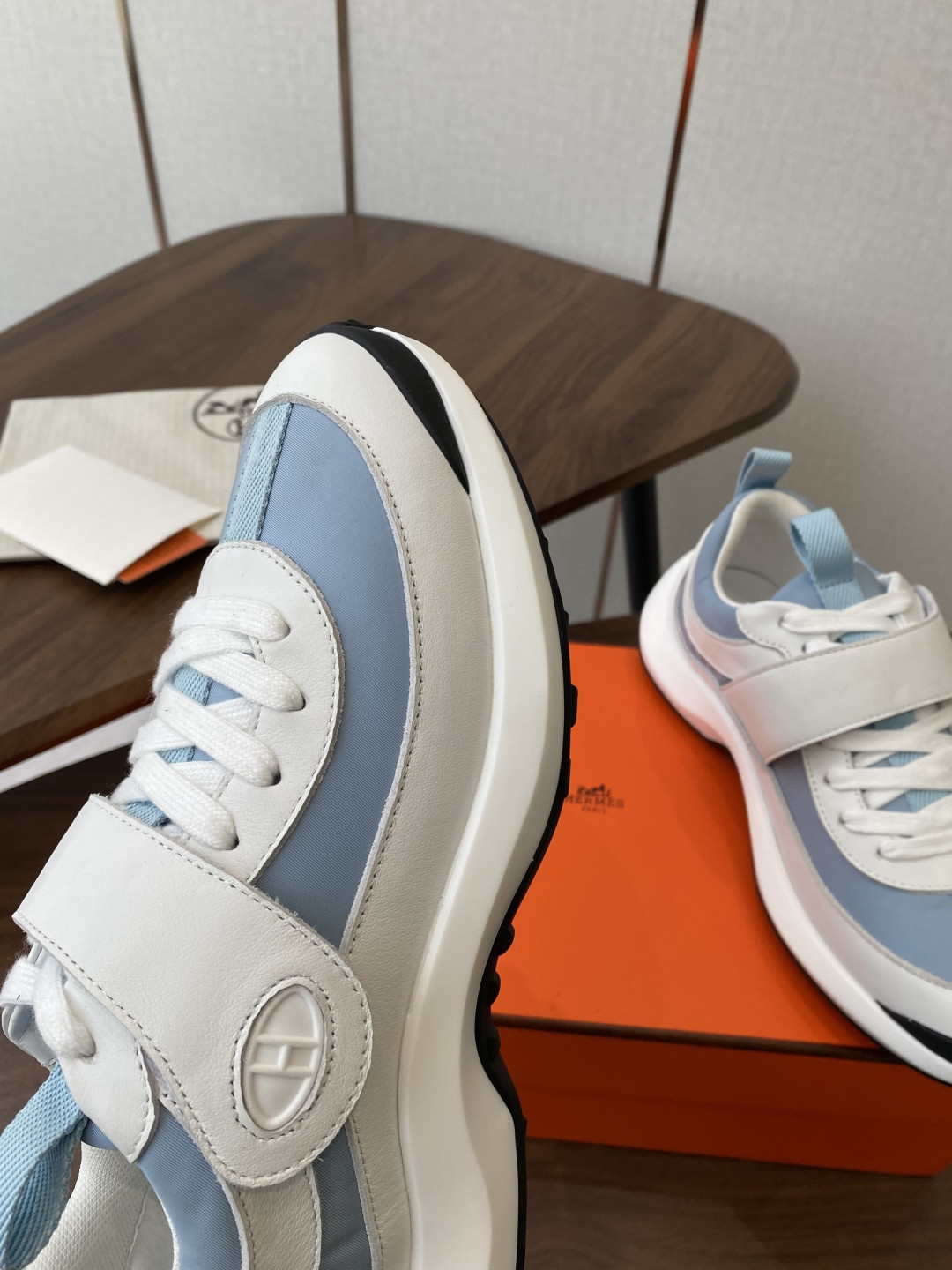 ua H**me5 loop sneaker