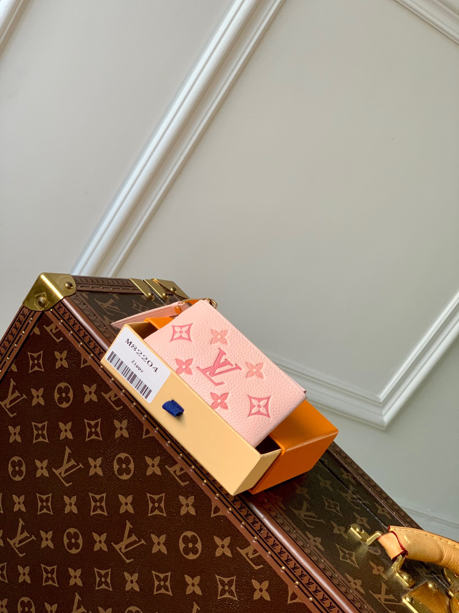 LV Key Pouch M82204