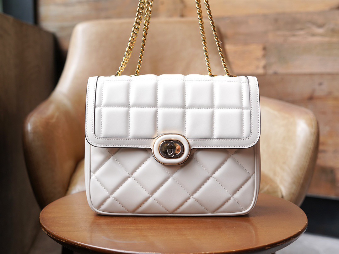G*u*i deco shoulder bag