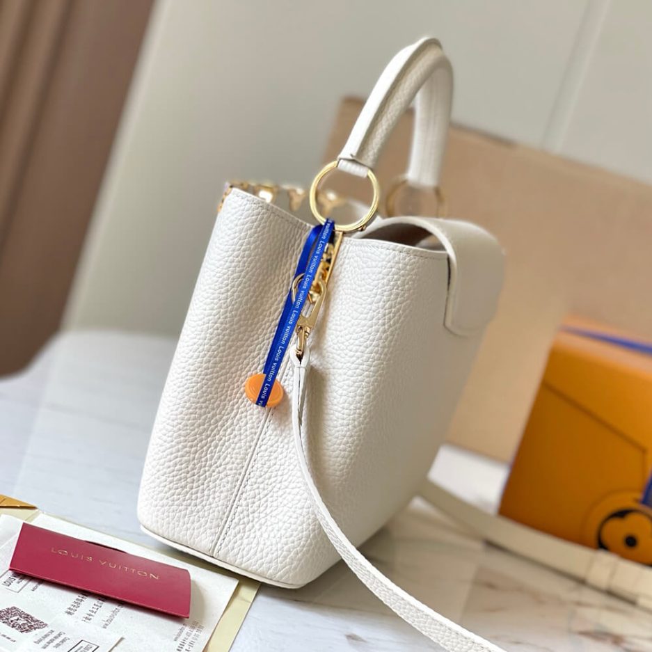 LV Capucines BB