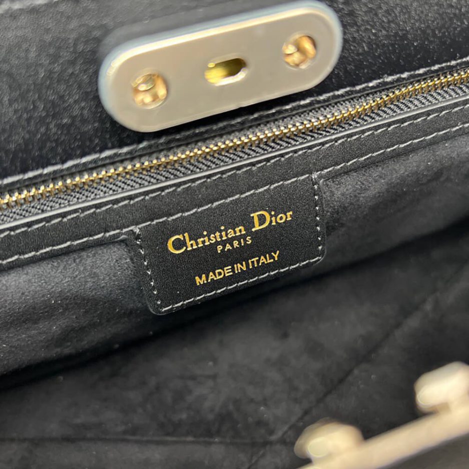 medium D*or key bag