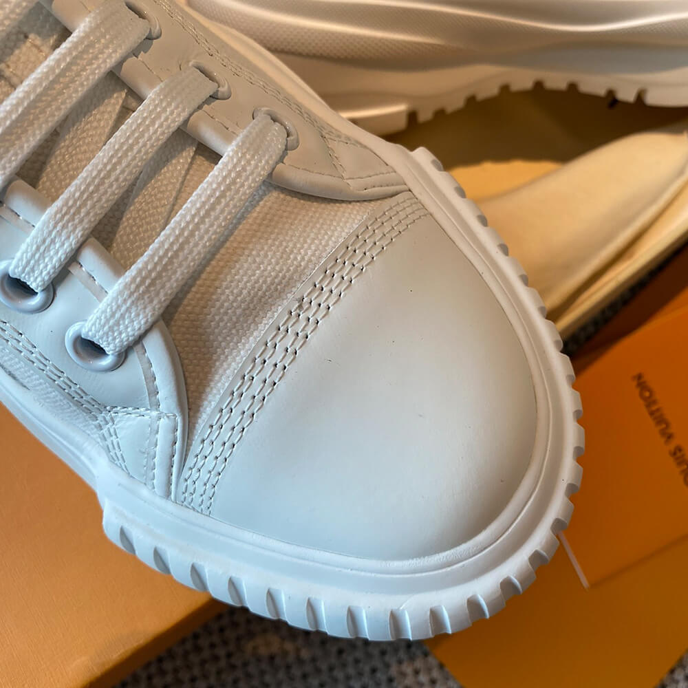 LV SQUAD SNEAKER