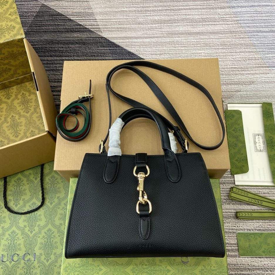 G*u*i small tote bag with hook closure